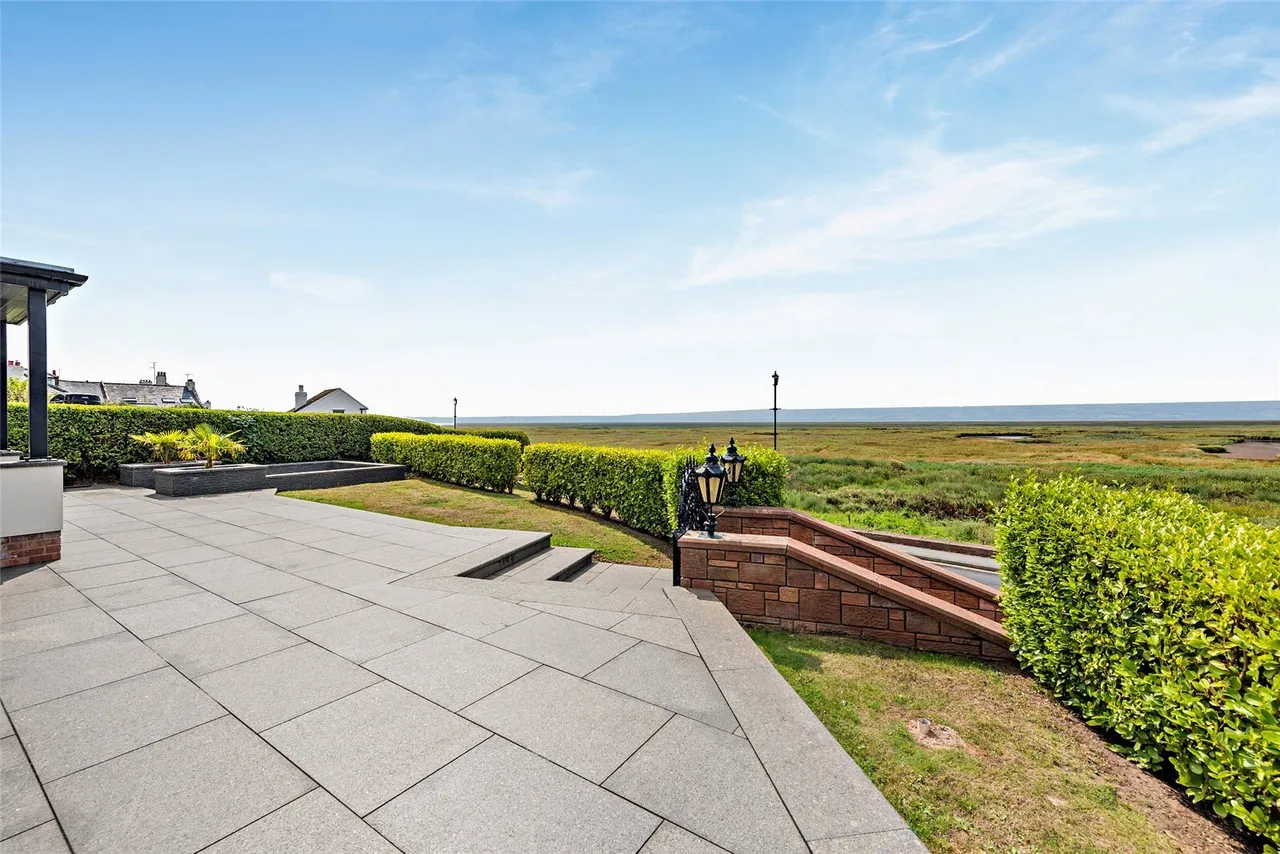 The Parade, Parkgate, CH64, photo 42