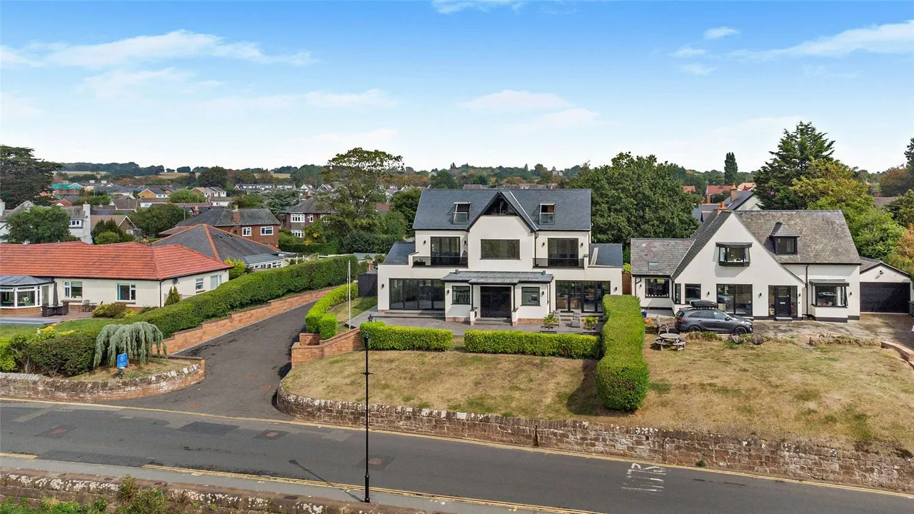 The Parade, Parkgate, CH64, photo 45