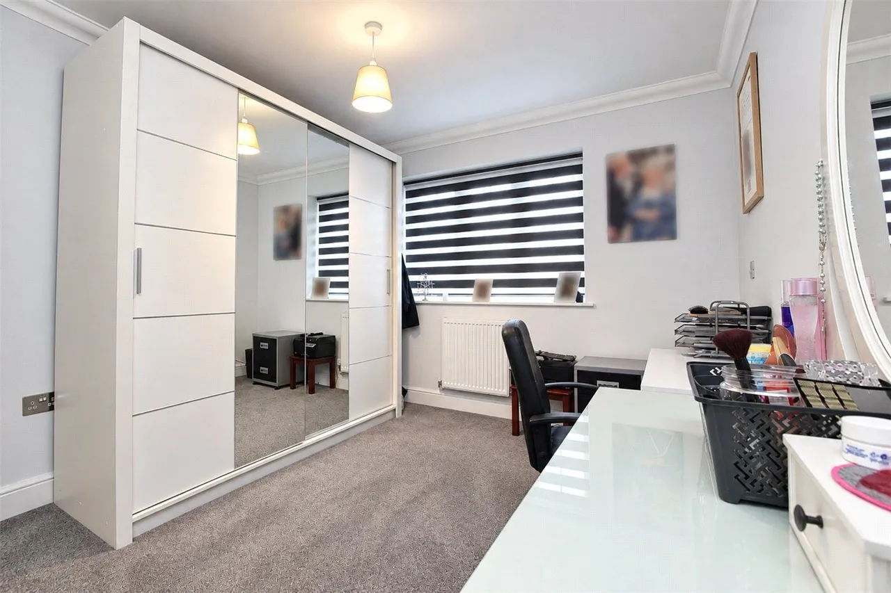 St. Josephs Close, Canvey Island, SS8, photo 8