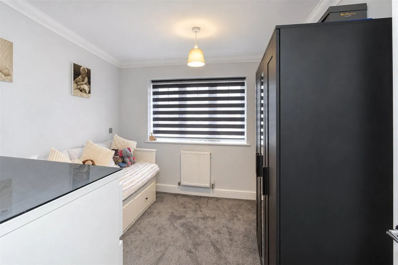 St. Josephs Close, Canvey Island, SS8, photo 10