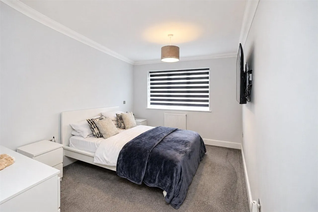 St. Josephs Close, Canvey Island, SS8, photo 5