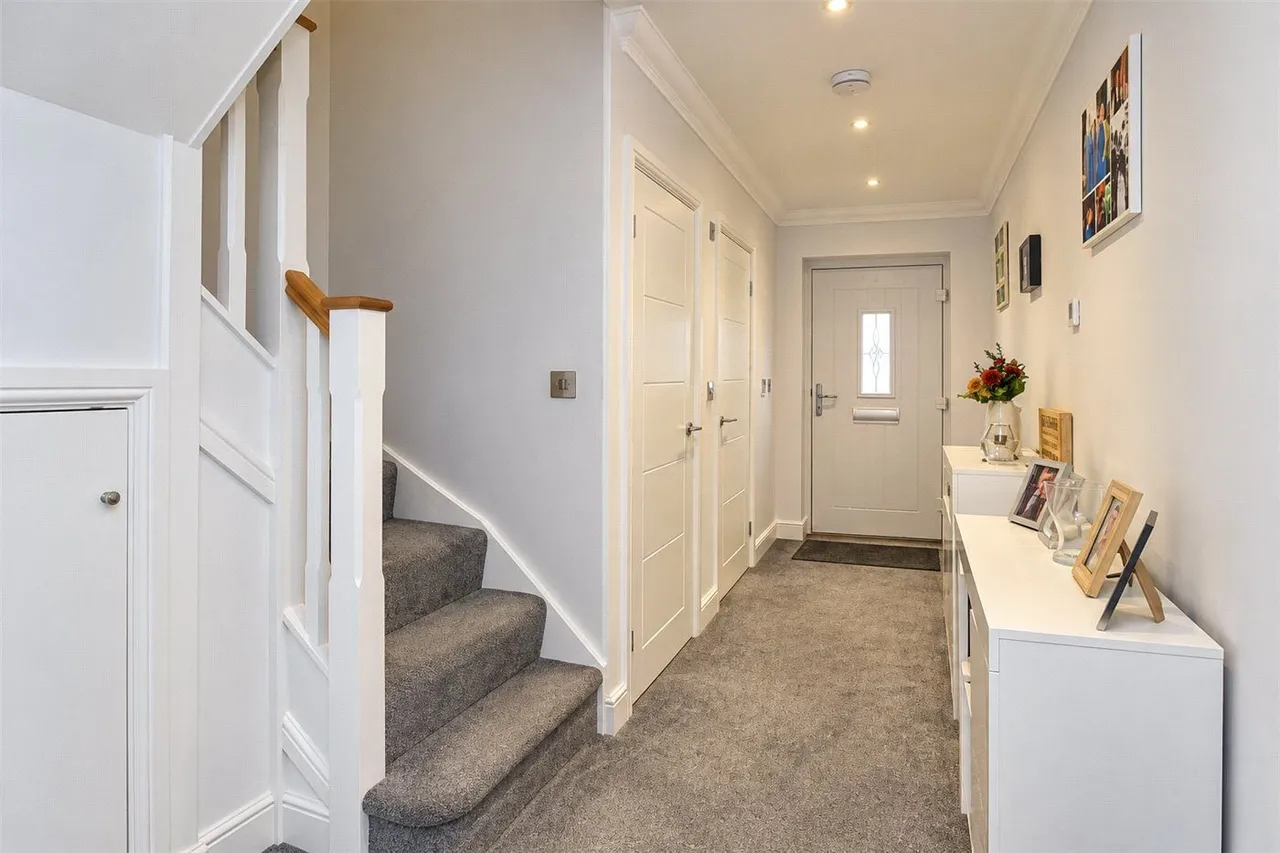St. Josephs Close, Canvey Island, SS8, photo 15