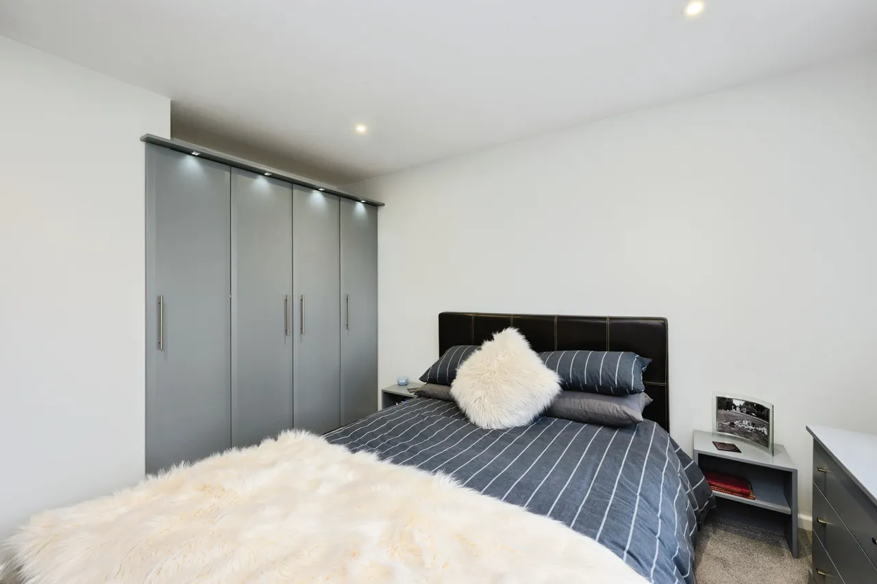 Dunnymans Road, Banstead, SM7, photo 12