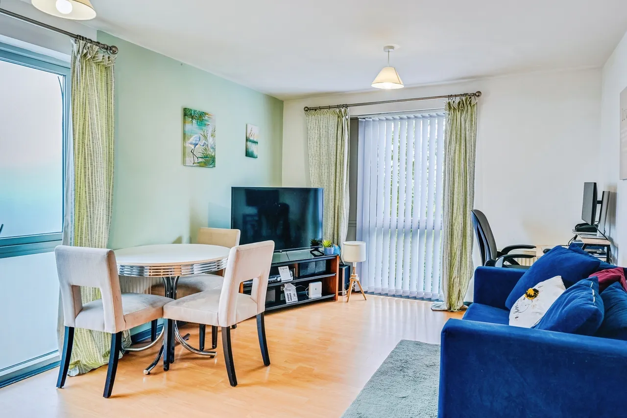 Dulcie Close, Greenhithe, photo 4