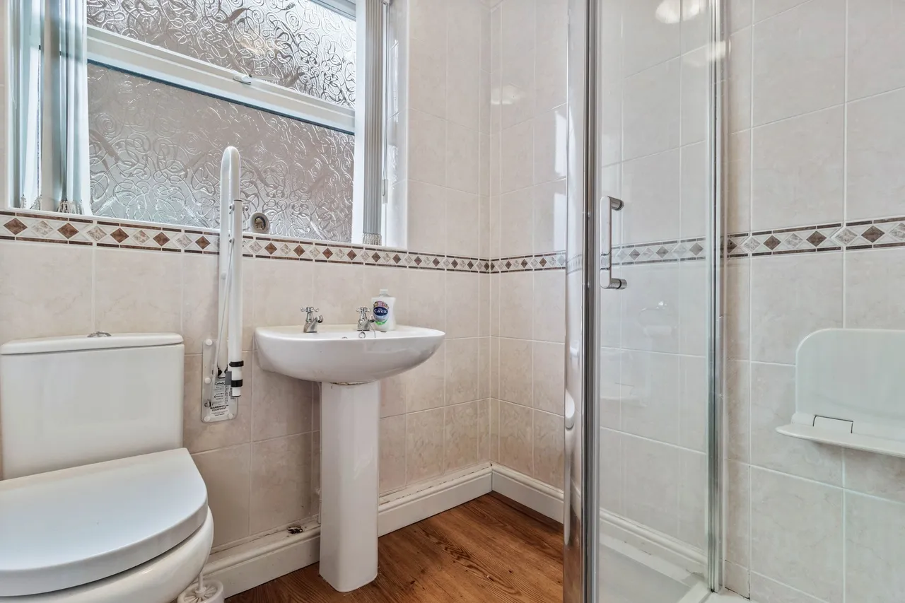 Gainsborough Road, Warrington, Warrington, WA4 6BP, photo 10