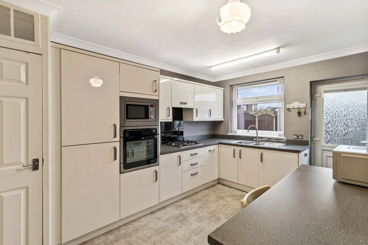 Gainsborough Road, Warrington, Warrington, WA4 6BP, photo 2