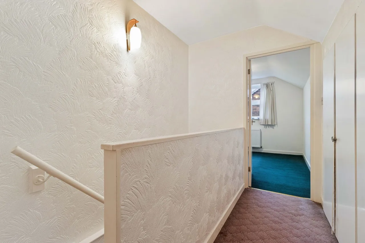 Gainsborough Road, Warrington, Warrington, WA4 6BP, photo 12