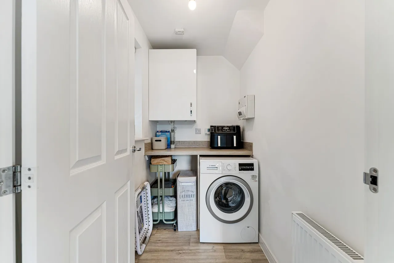 Woodford Drive, Widnes, Widnes, WA8 9BF, photo 5