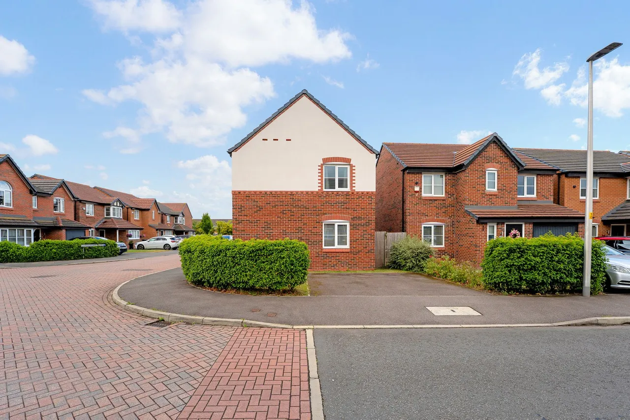 Woodford Drive, Widnes, Widnes, WA8 9BF, photo 27