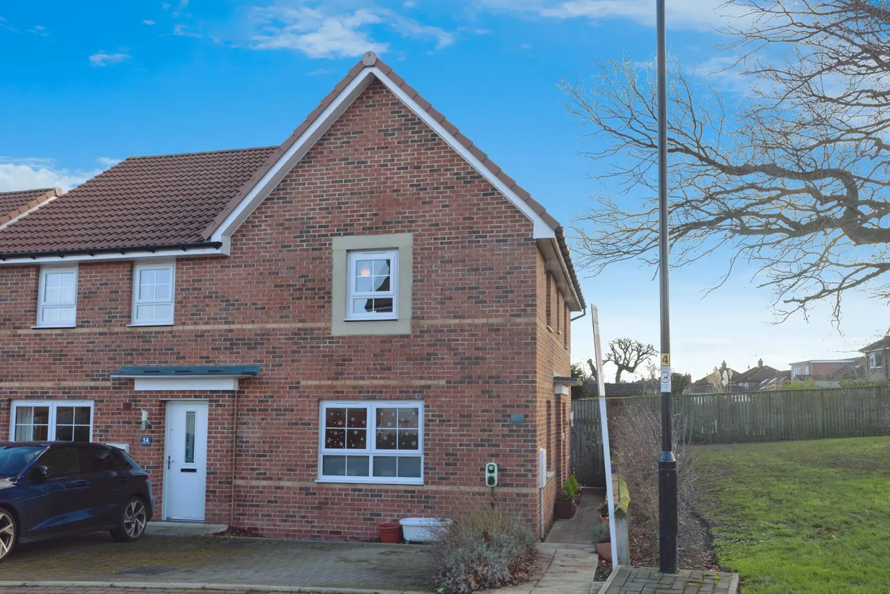 3 bed house for sale, Greenside Close, Harrogate, HG1