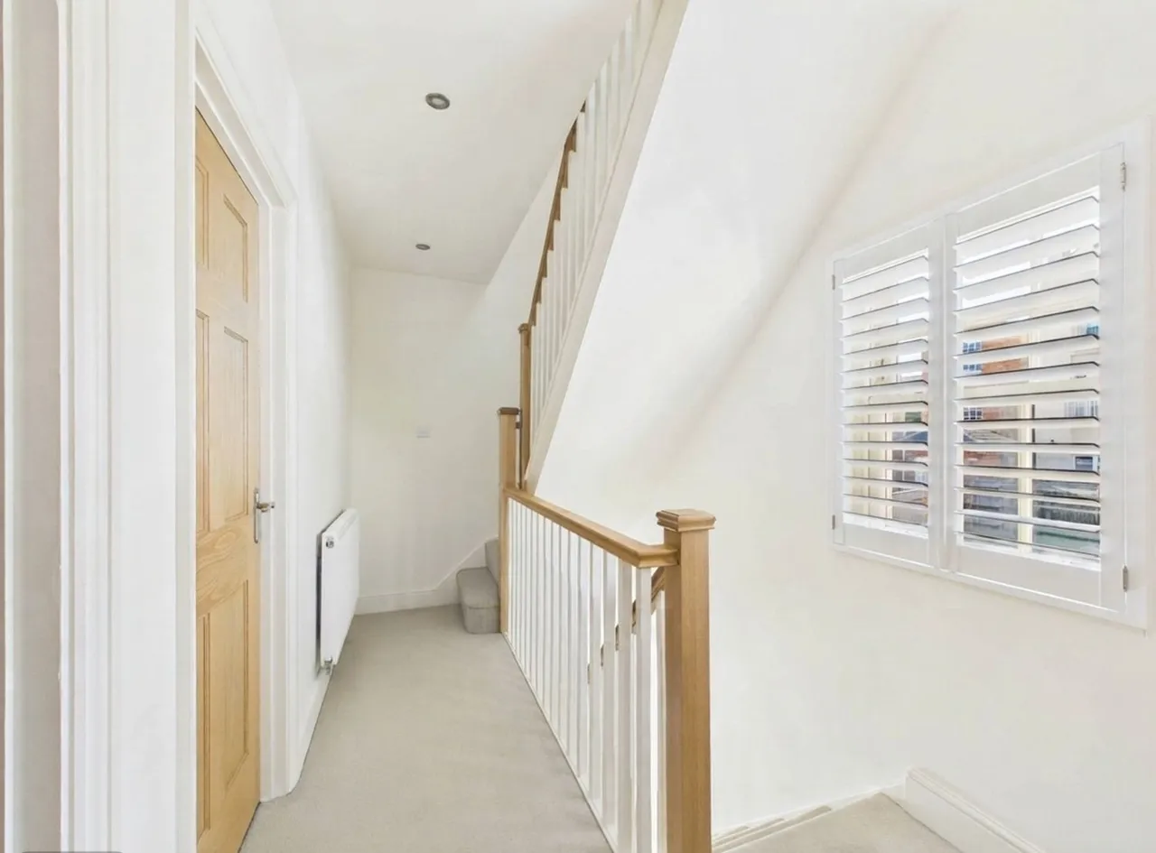 Moat Lane, Towcester, NN12, photo 11