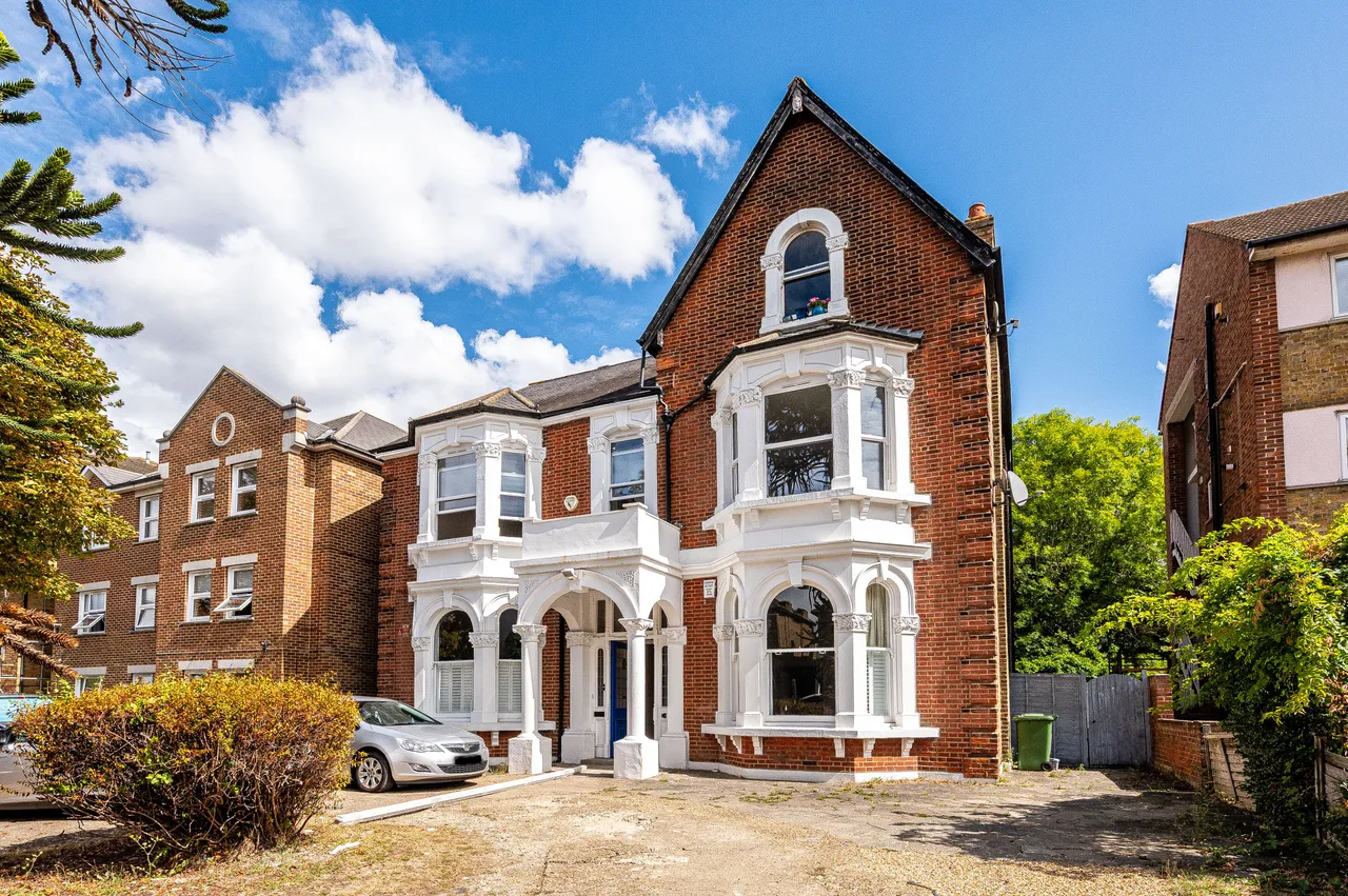 Flat 3, 111 Burnt Ash Hill, London, photo 9