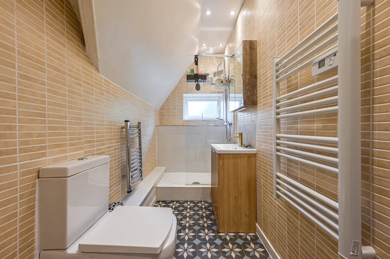 Flat 3, 111 Burnt Ash Hill, London, photo 7