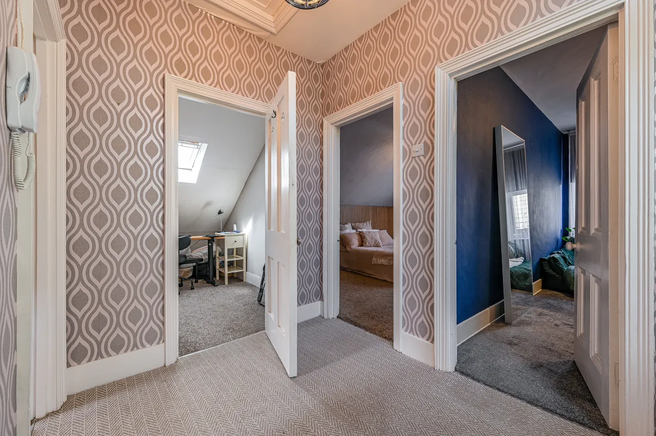 Flat 3, 111 Burnt Ash Hill, London, photo 11