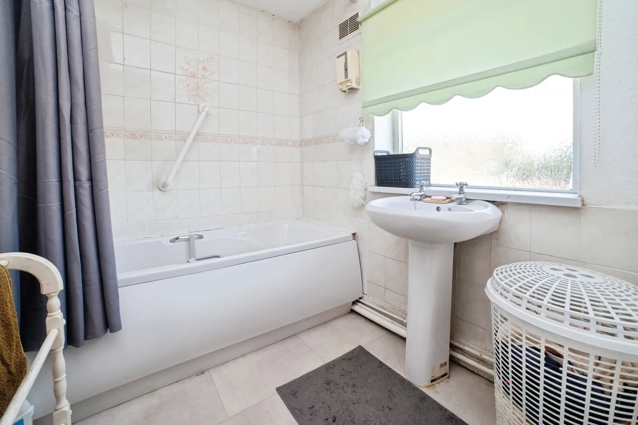 Prior Close, Sutton-in-Ashfield, Nottinghamshire, NG17, photo 14