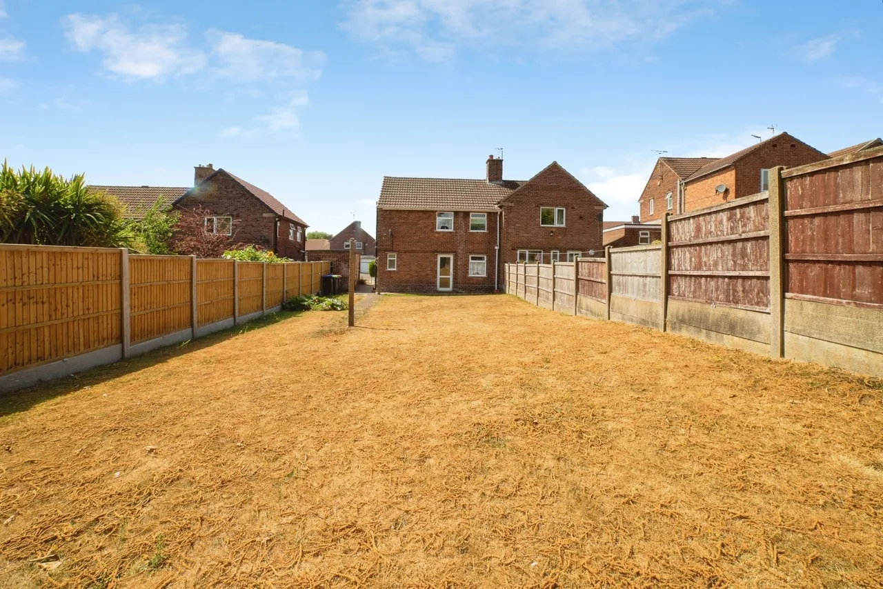 Prior Close, Sutton-in-Ashfield, Nottinghamshire, NG17, photo 2