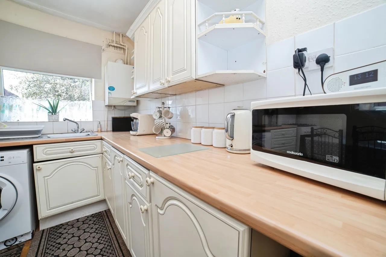 Prior Close, Sutton-in-Ashfield, Nottinghamshire, NG17, photo 8
