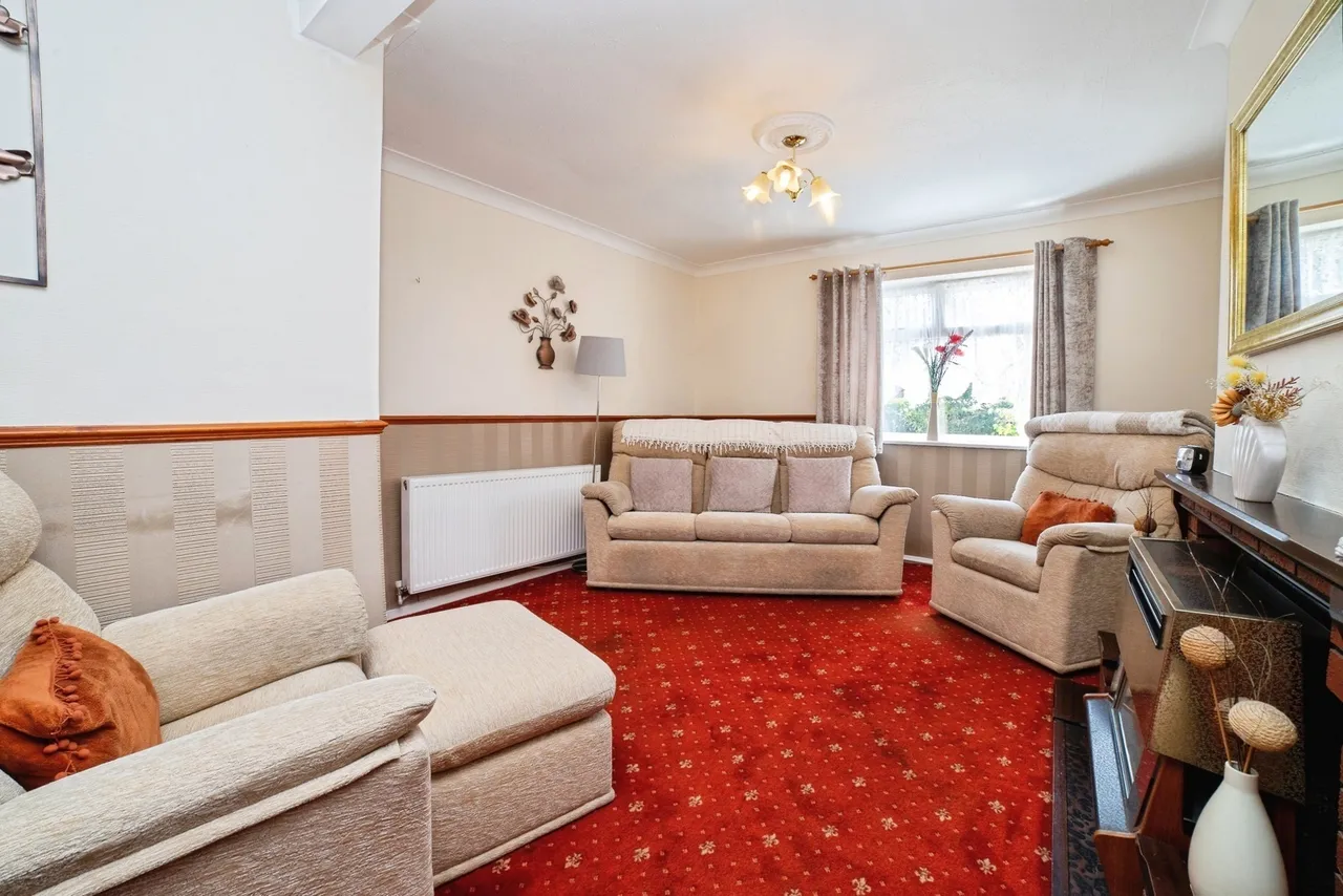 Prior Close, Sutton-in-Ashfield, Nottinghamshire, NG17, photo 4