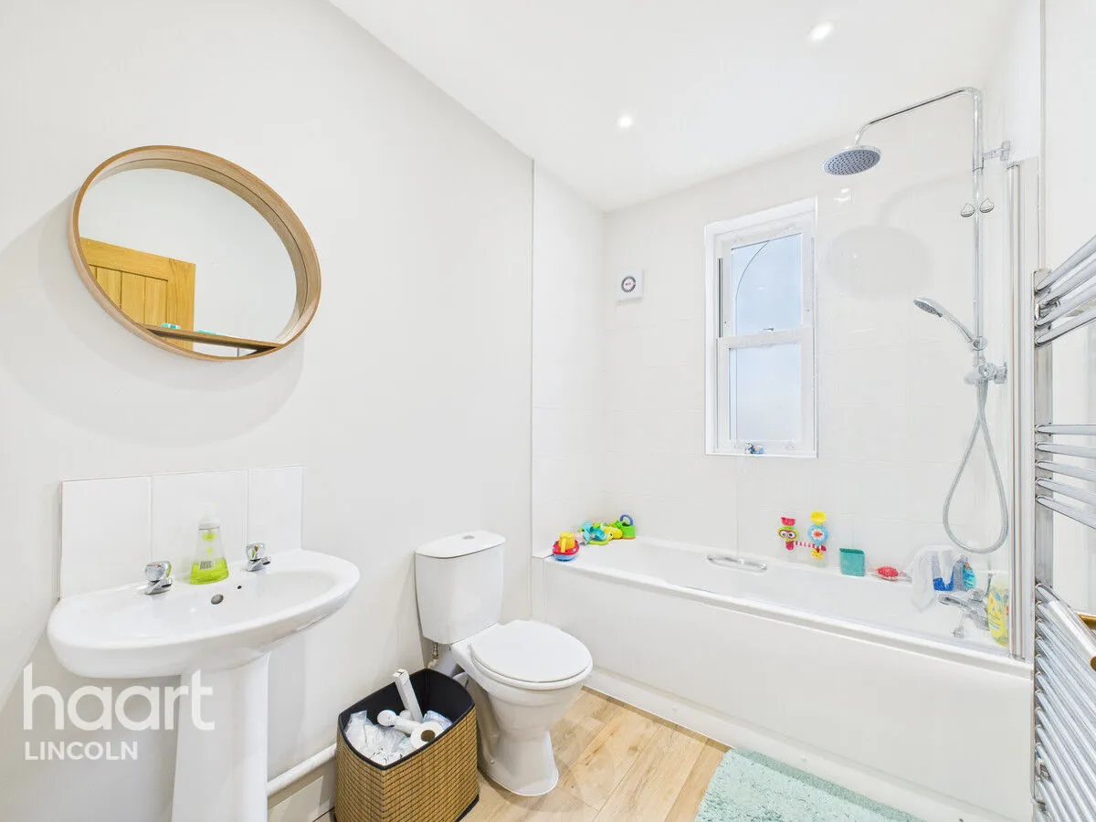 West Parade, Lincoln, LN1, photo 24