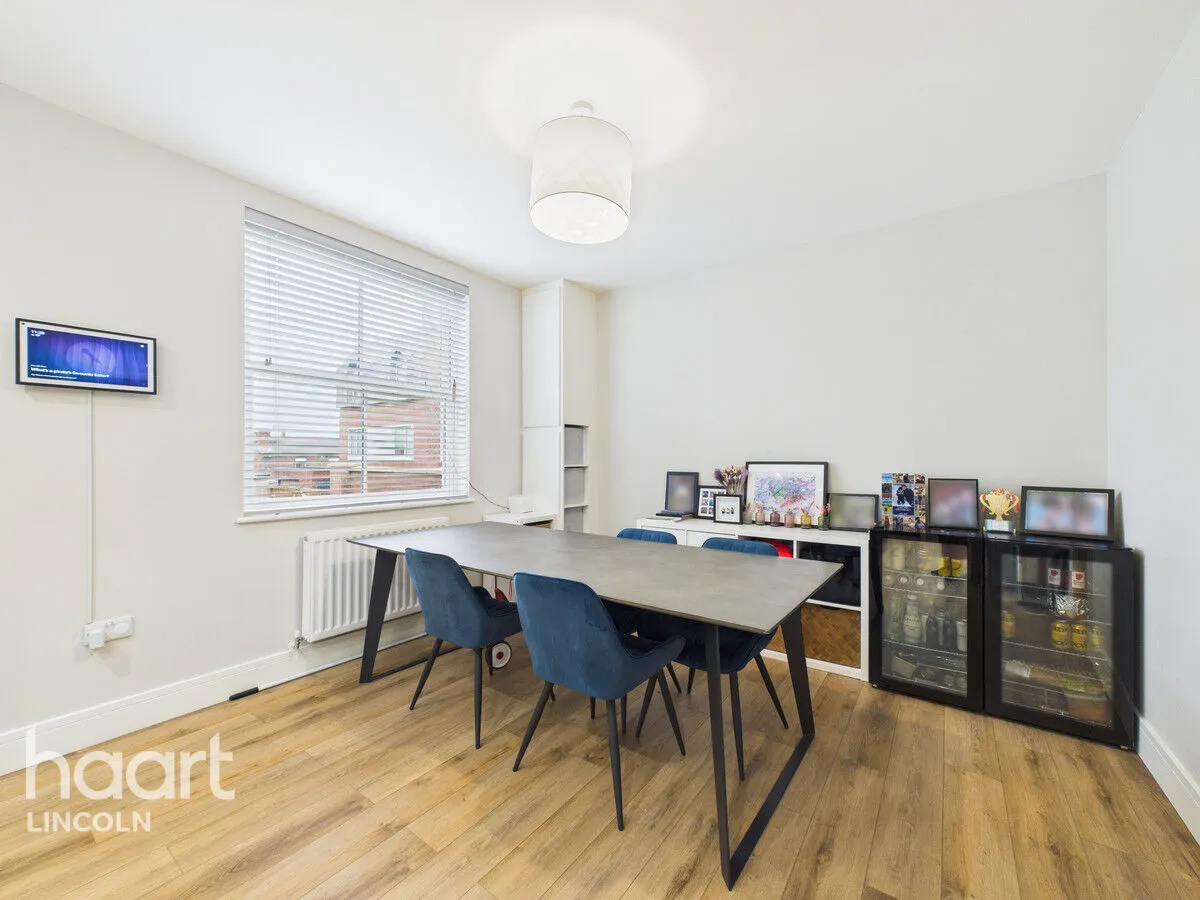 West Parade, Lincoln, LN1, photo 11