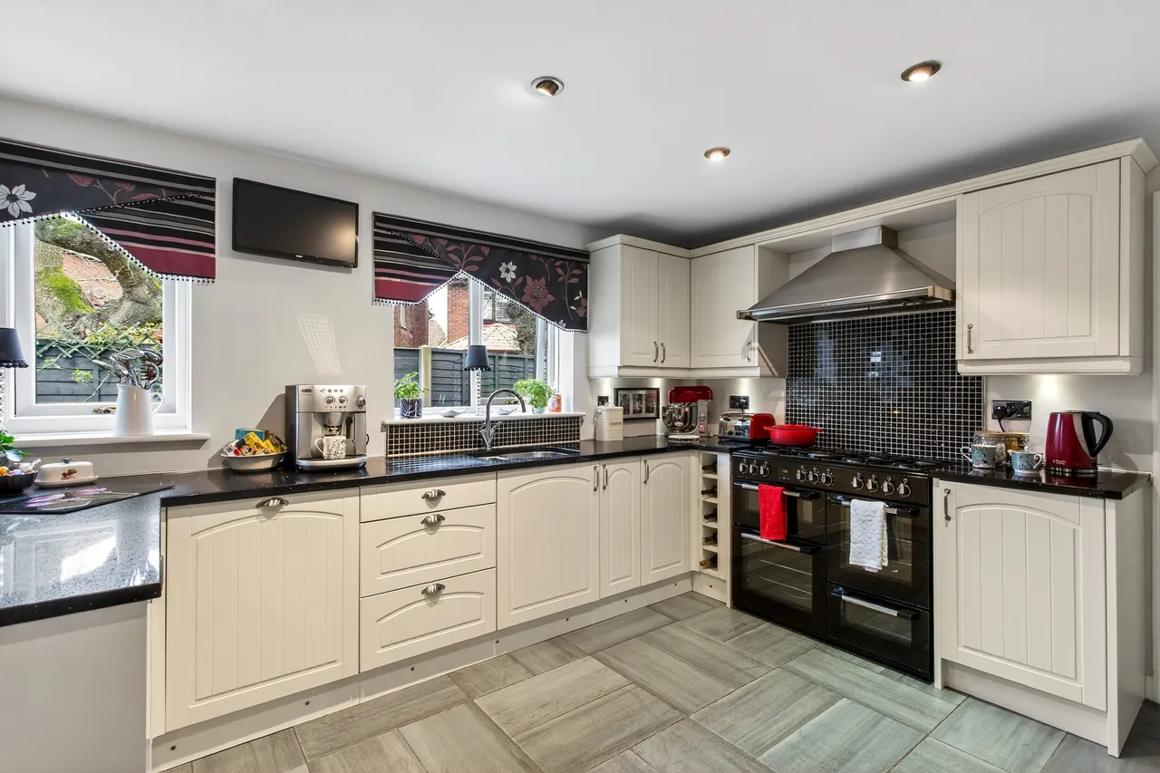 Chasden Close, Whittle-Le-Woods, Chorley, photo 8