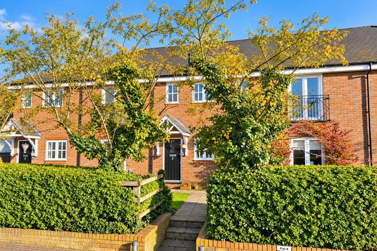 Minister Court, Frogmore, AL2, photo 18