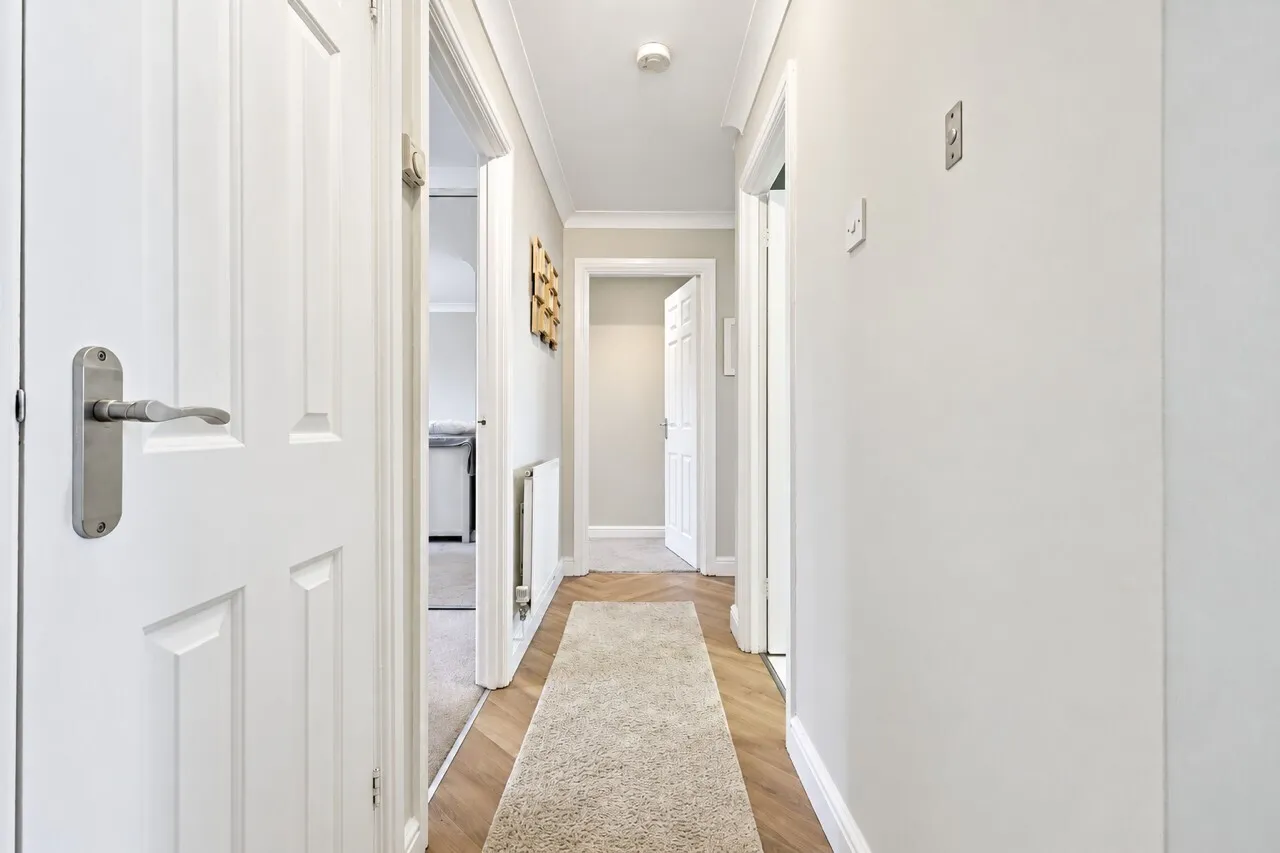 Minister Court, Frogmore, AL2, photo 5