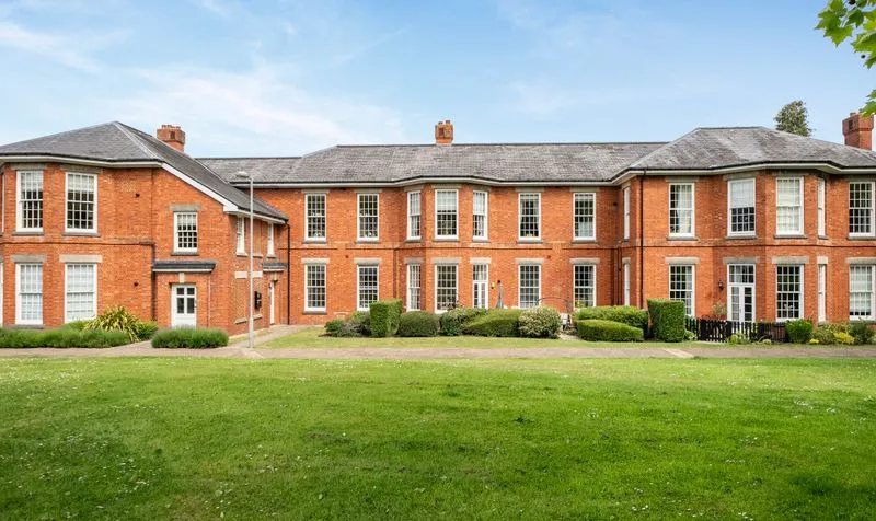 Dillon Close, Epsom, KT19, photo 17