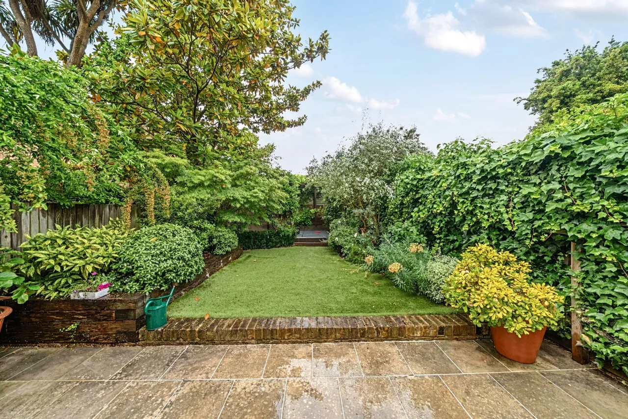 Hamilton Road, Wimbledon, London, SW19, photo 2