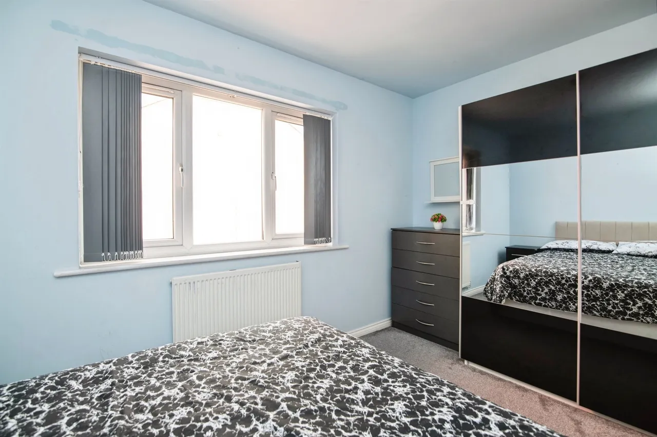 Farm End Close, West Bromwich, B71, photo 7