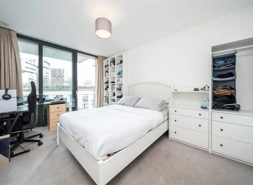 Alie Street, Aldgate East, E1, photo 4