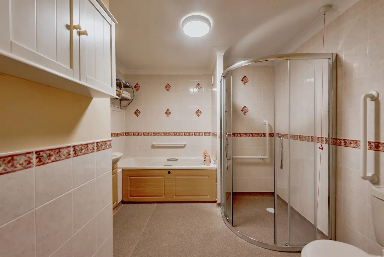Massetts Road, Horley, RH6, photo 9