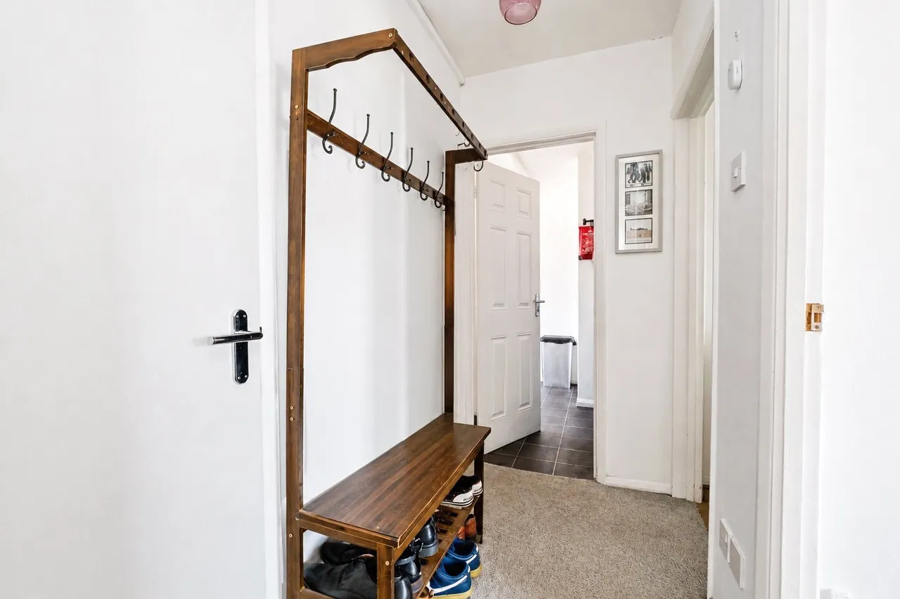 Victoria Court, Victoria Road, Romford, RM1, photo 8