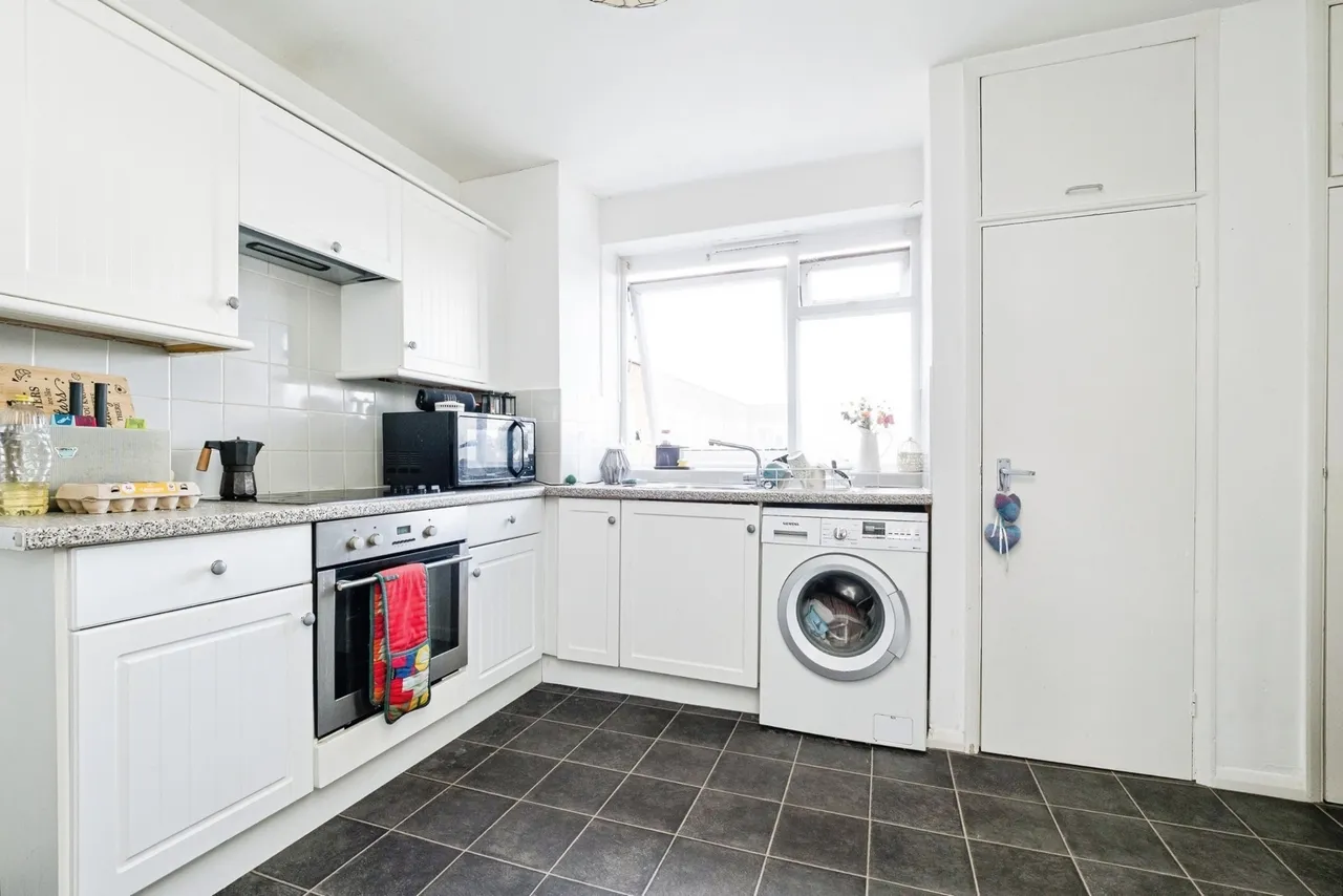 Victoria Court, Victoria Road, Romford, RM1, photo 4