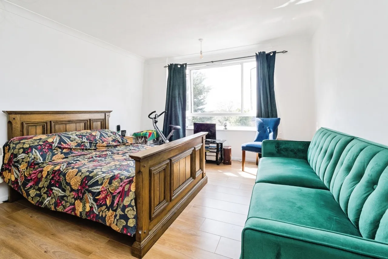 Victoria Court, Victoria Road, Romford, RM1, photo 10
