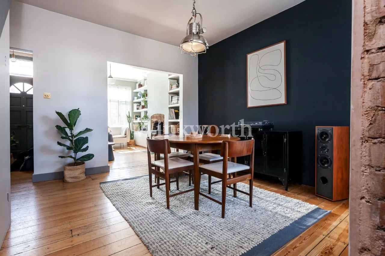 Rosebery Avenue, London, N17, photo 8
