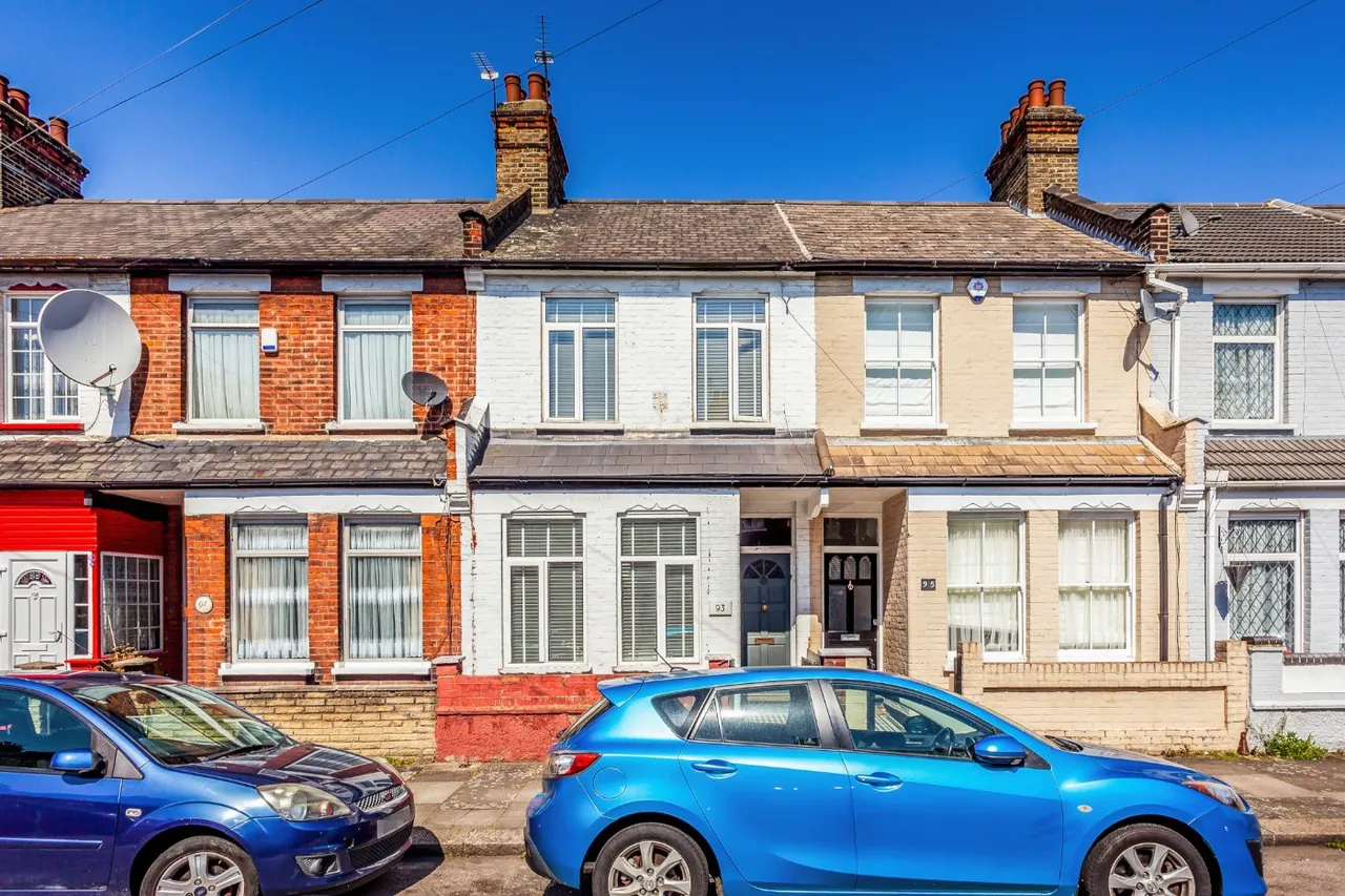 Rosebery Avenue, London, N17, photo 6