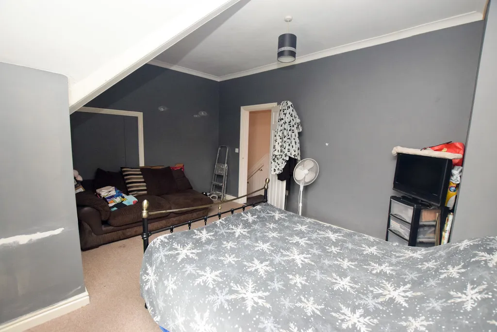 Crescent Road, Hadley, TF1, photo 7
