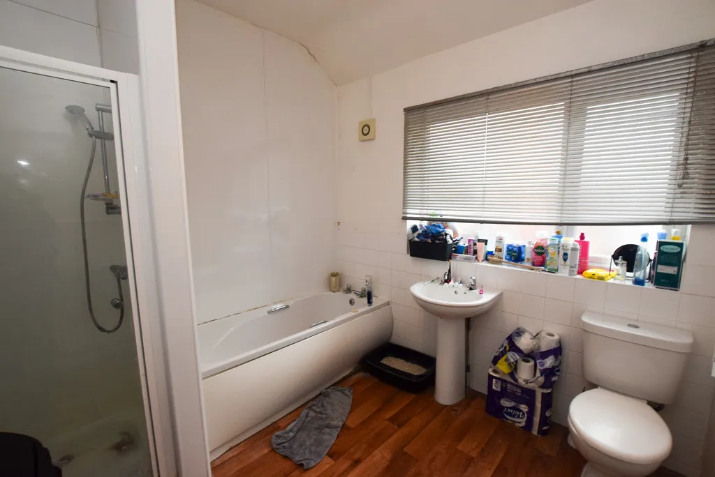 Crescent Road, Hadley, TF1, photo 10