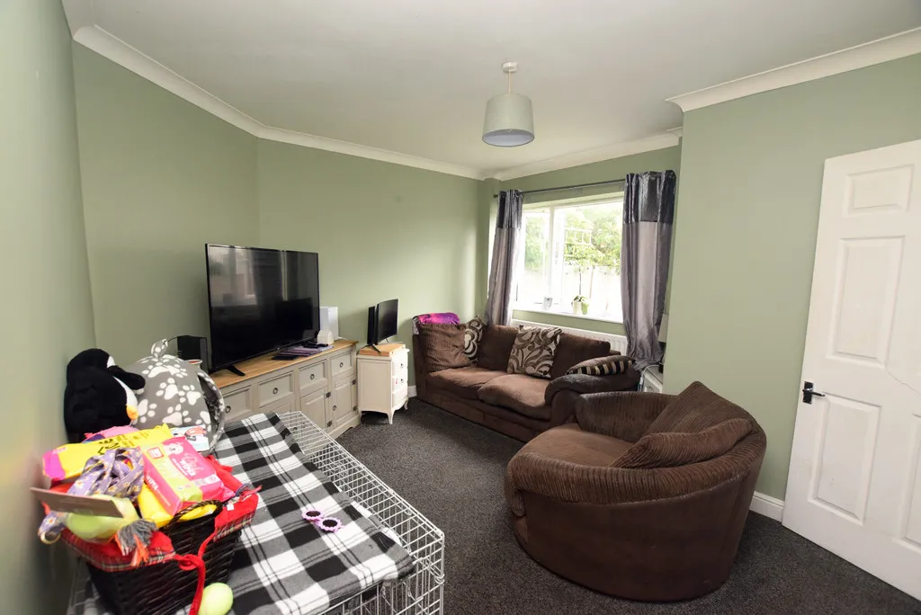 Crescent Road, Hadley, TF1, photo 6