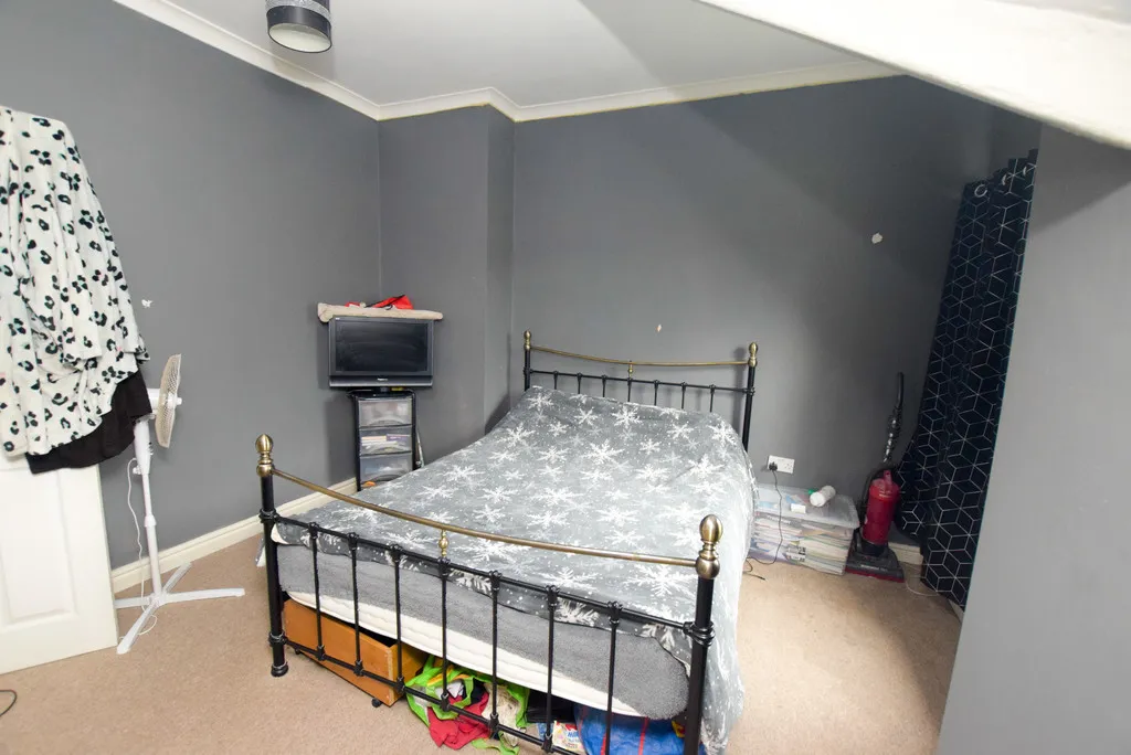 Crescent Road, Hadley, TF1, photo 8