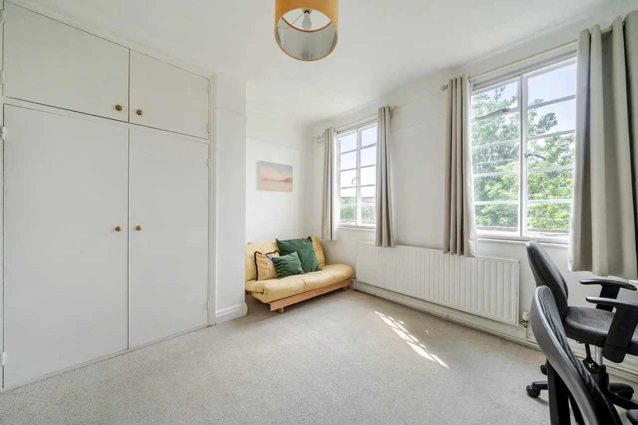 Blackheath Village, SE3, photo 8