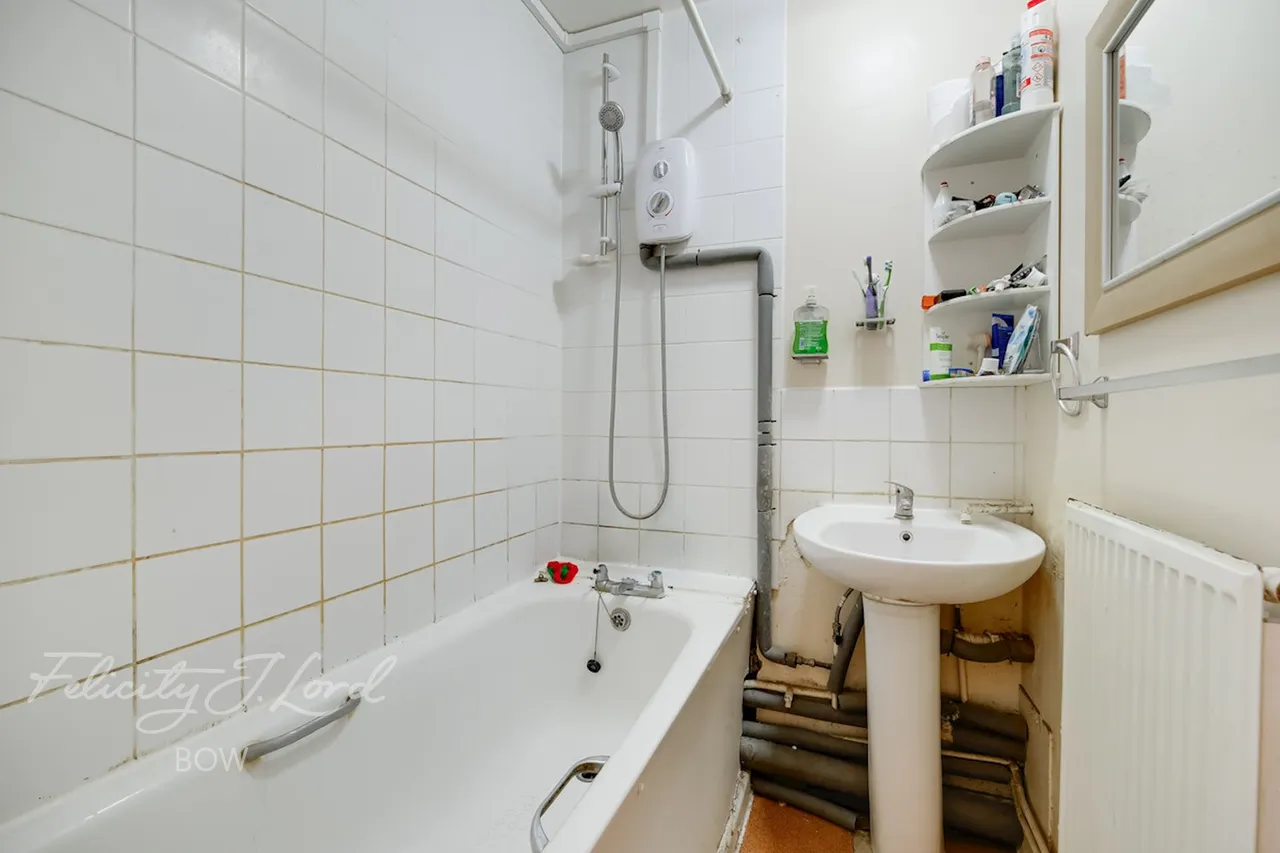 Hobday Street, London, photo 9