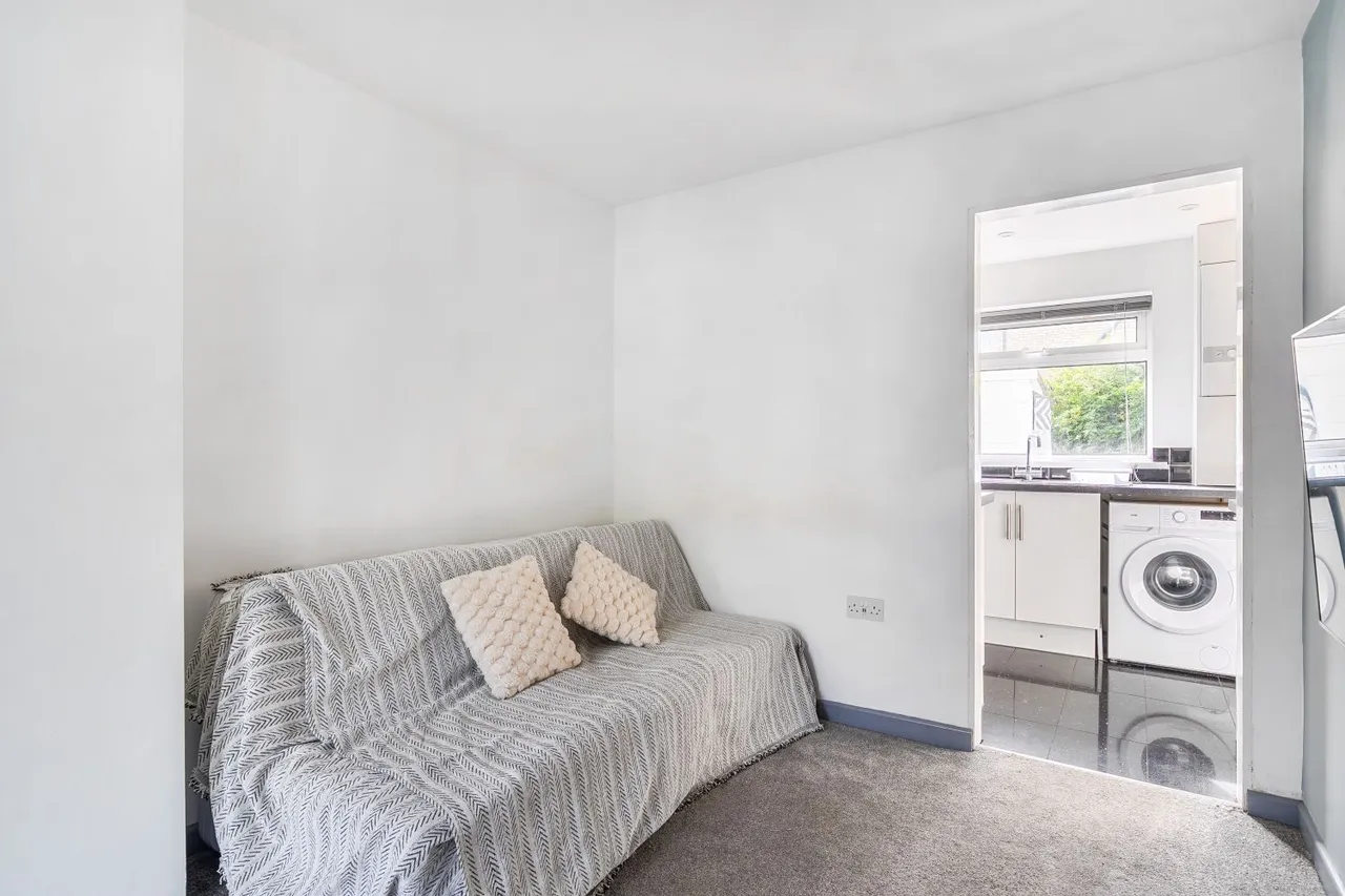 Victoria Close, Barnstaple, EX32, photo 11