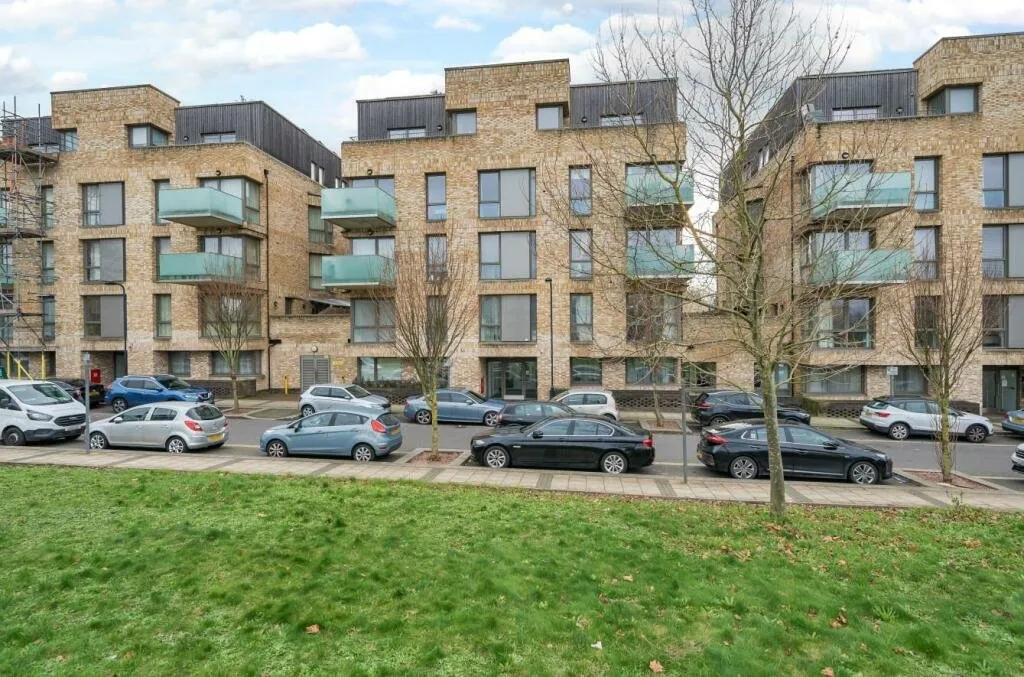 Hilltop Avenue, Harlesden, NW10, photo 5