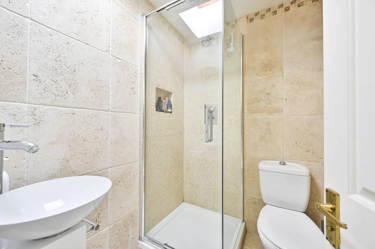 Flat 3, 14 Ifield Road, London, photo 11