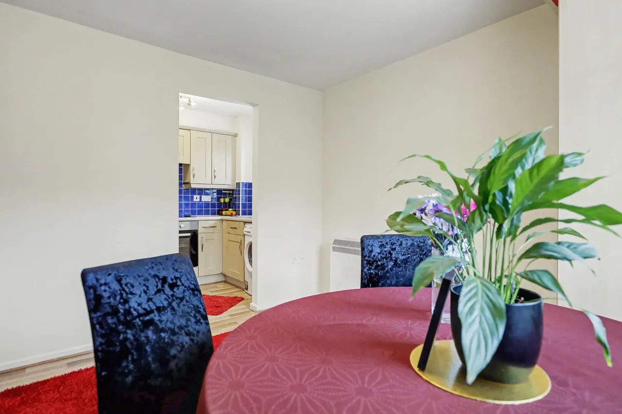 Hudson Way, London, N9, photo 18