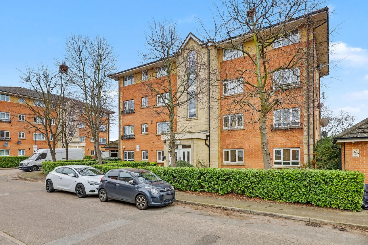 1 bed flat for sale, Hudson Way, London, N9