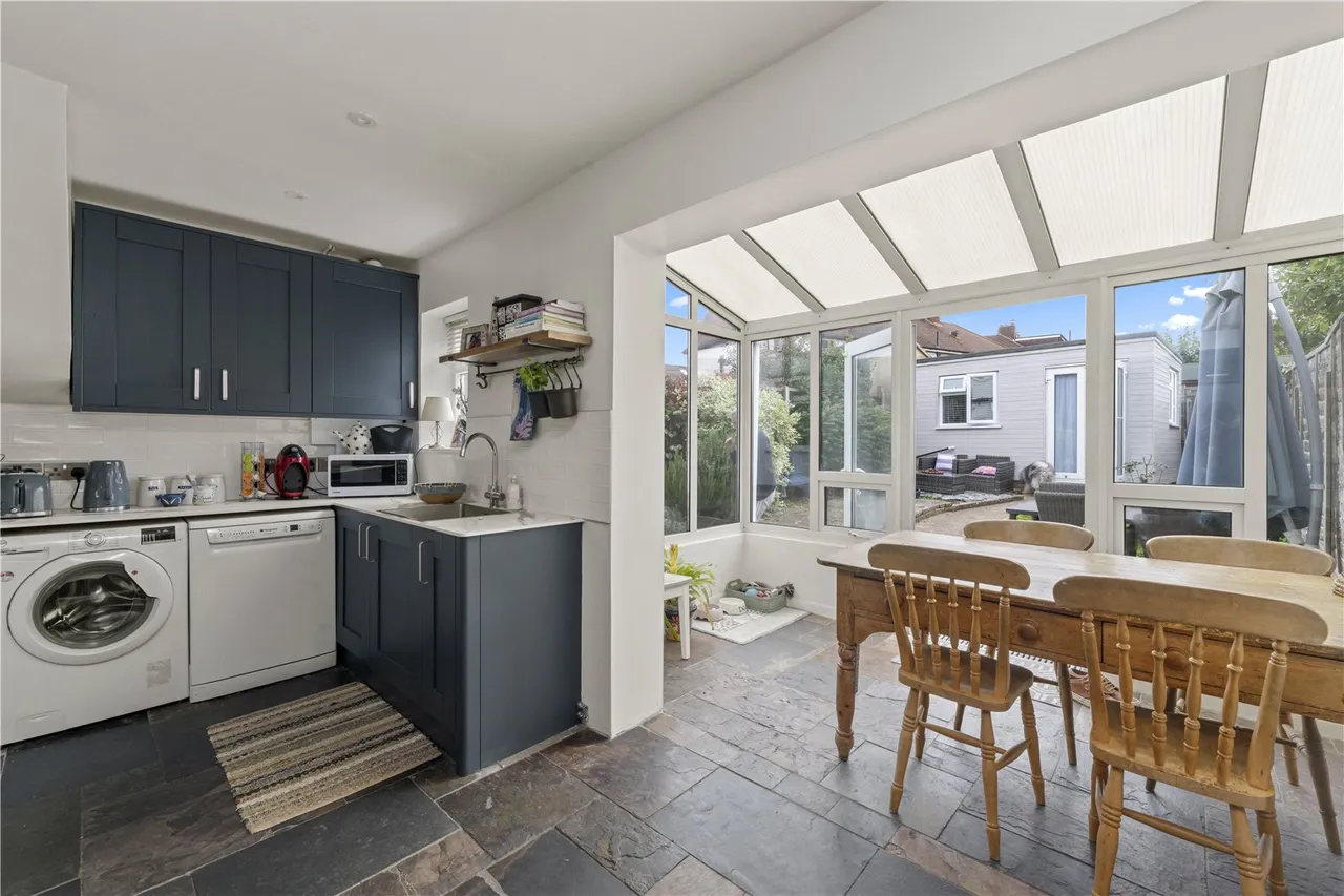 Fulwell Park Avenue, Twickenham, TW2 5HB, photo 5