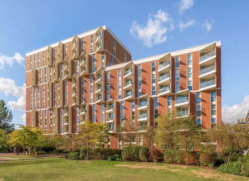 Royal Crest Avenue, Royal Wharf, E16, photo 12